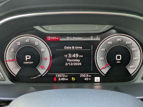 Used 2024 Audi Q3 2.0T Premium Plus w/ Premium Plus Package image 16