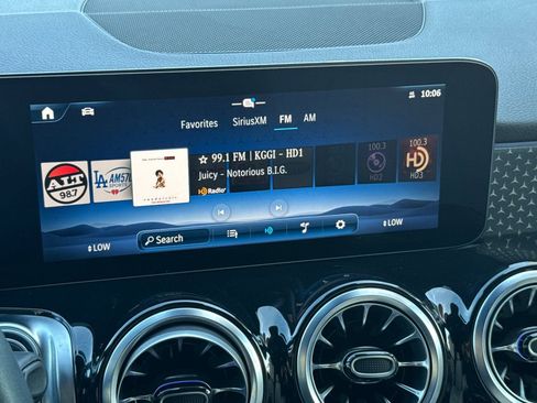 Certified 2025 Mercedes-Benz GLB 250 image 21