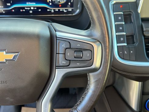 Used 2022 Chevrolet Tahoe LT w/ Luxury Package AWD/4WD image 33