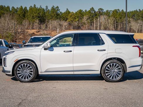 Used 2025 Hyundai Palisade Calligraphy image 4