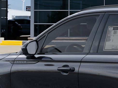 New 2026 Lincoln Corsair Premiere image 20