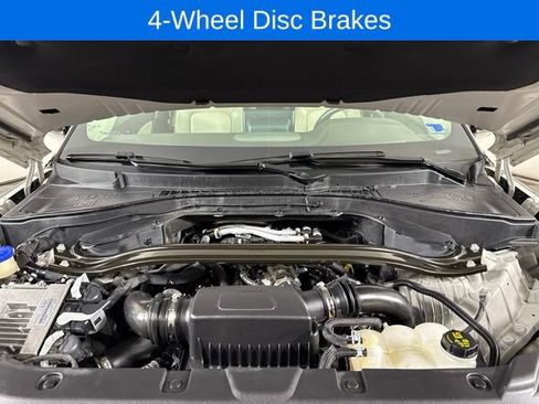 Used 2023 Lincoln Aviator AWD w/ Premium Package image 28