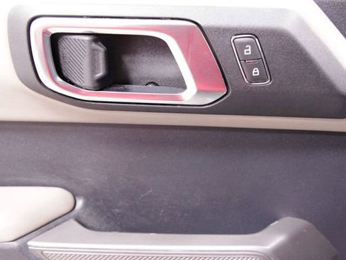 Used 2022 Ford Bronco Wildtrak image 22