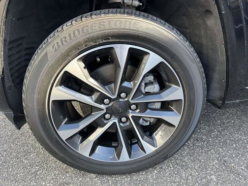 Used 2023 Jeep Grand Cherokee Overland image 7