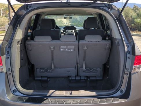 Used 2016 Honda Odyssey SE image 6