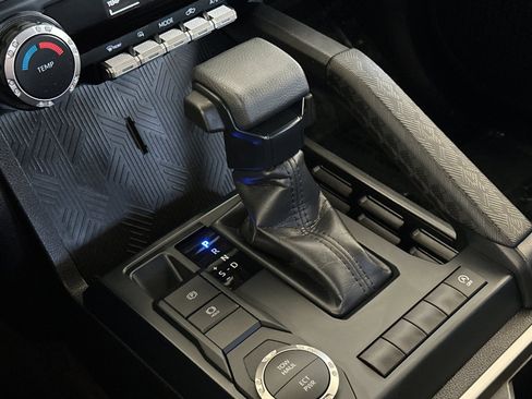 Used 2025 Toyota Tacoma SR5 RWD image 18