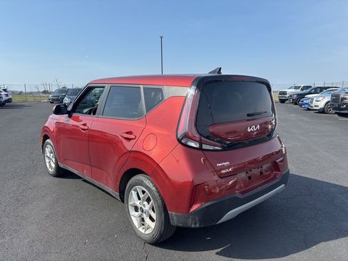 Certified 2023 Kia Soul LX w/ LX Technology Package image 5