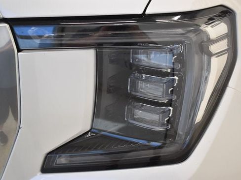 Used 2024 GMC Yukon Denali AWD/4WD image 15