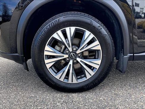 Certified 2023 Nissan Rogue SV image 7
