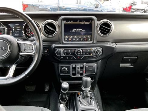 Used 2020 Jeep Gladiator Overland image 7