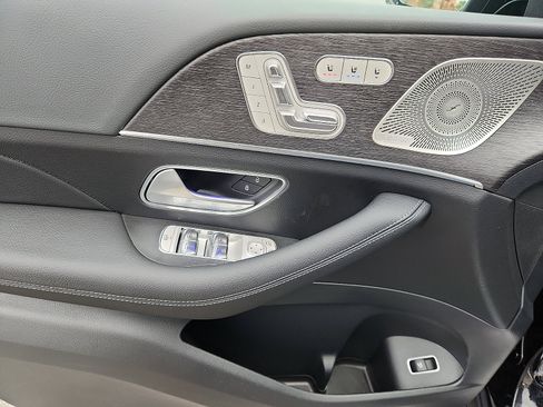 New 2026 Mercedes-Benz GLS 450 4MATIC image 8
