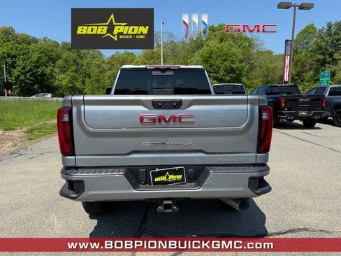 New 2026 GMC Sierra 2500 Denali w/ Denali Reserve Package AWD/4WD image 4