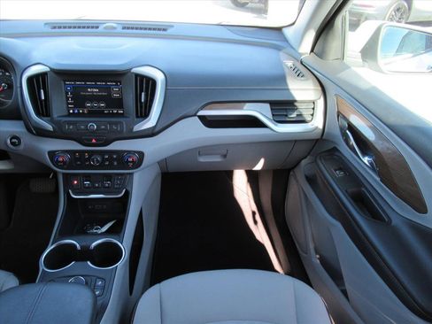 Used 2018 GMC Terrain SLE w/ Driver Convenience Package image 14