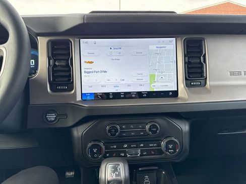 New 2026 Ford Bronco Outer Banks image 9