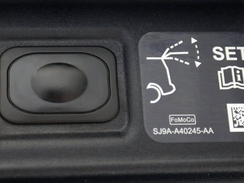 Used 2025 Ford Mustang Mach-E Premium image 13