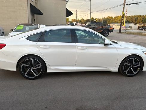 Used 2020 Honda Accord Sport image 6