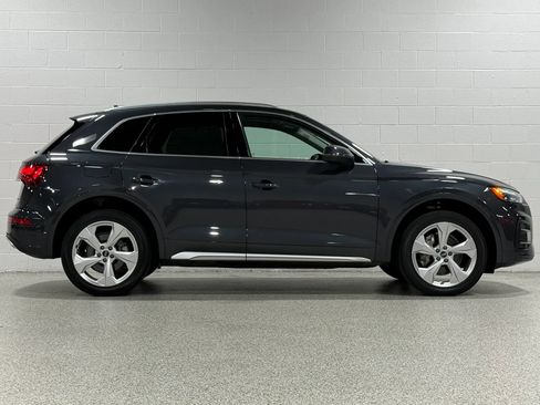 Used 2021 Audi Q5 2.0T Premium Plus w/ Premium Plus Package AWD/4WD image 5