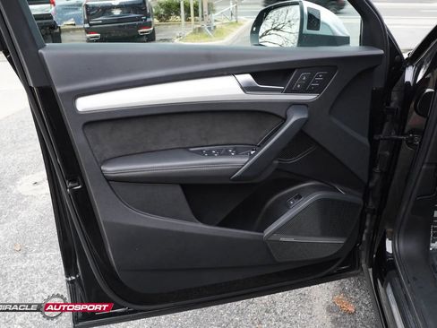 Used 2019 Audi SQ5 Premium Plus w/ Premium Plus Package image 15