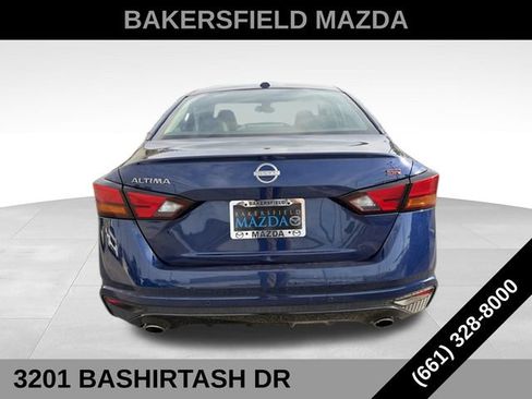 Used 2024 Nissan Altima 2.5 SR w/ SR Premium Package FWD image 4