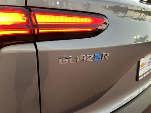 New 2026 Chevrolet Blazer EV LT image 30