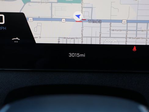 Used 2026 Chevrolet Traverse LT image 20