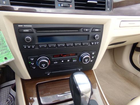 Used 2009 BMW 328i Convertible RWD image 15