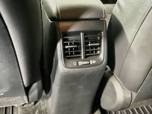Used 2022 Kia Niro EX FWD image 24