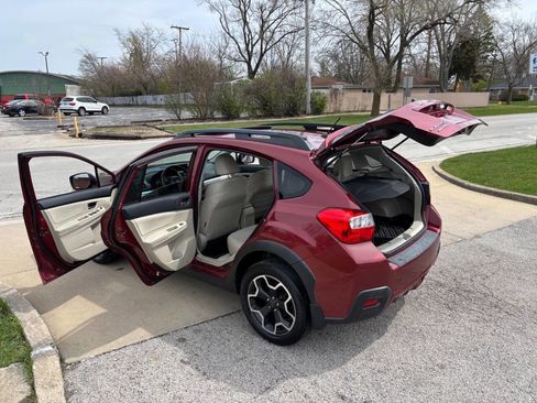 Used 2013 Subaru Crosstrek 2.0i Premium w/ Popular Pkg 2 image 2