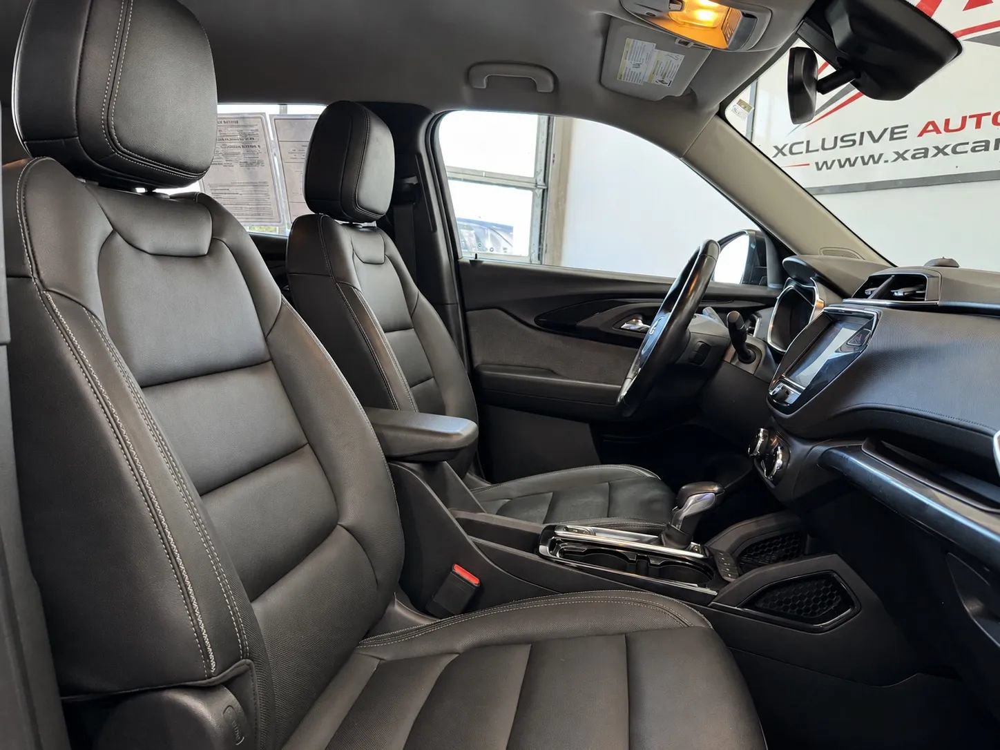 Used 2021 Chevrolet TrailBlazer LT w/ Premium Seating Package AWD/4WD image 23