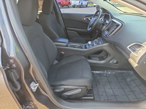 Used 2015 Chrysler 200 Limited w/ Spring Special Group FWD image 22