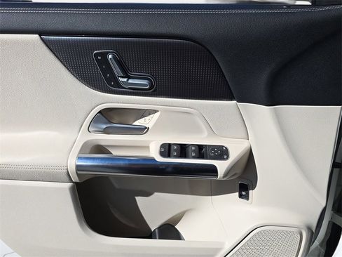 Used 2022 Mercedes-Benz GLA 250 image 22