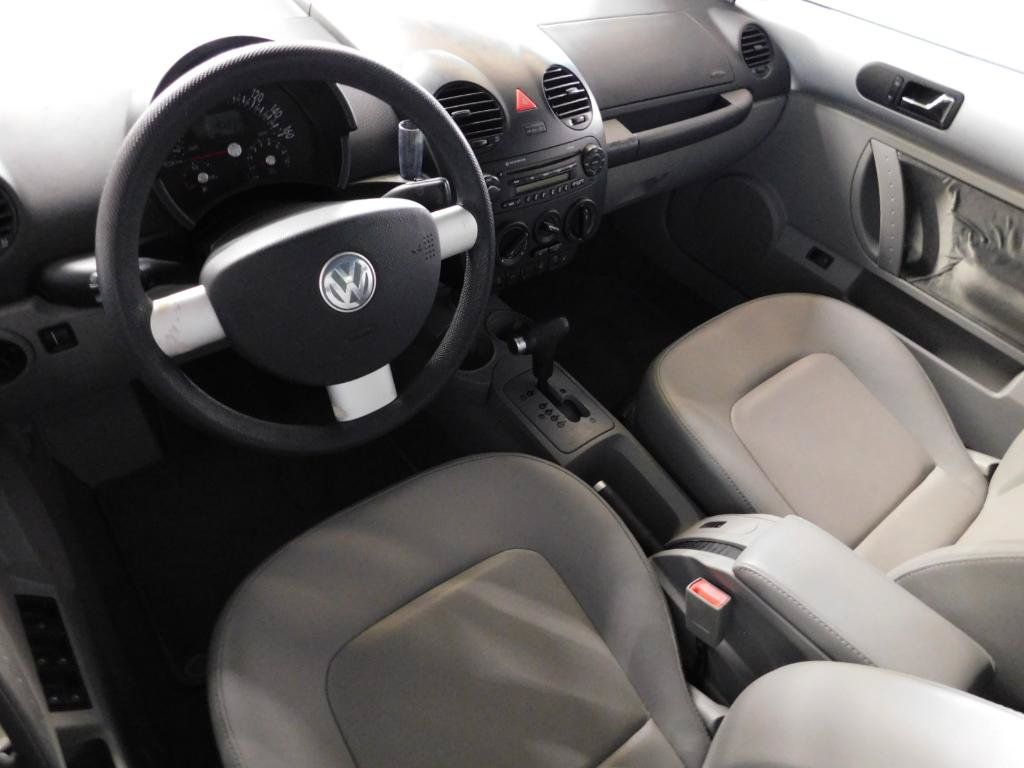 Used 2005 Volkswagen Beetle GLS FWD image 11