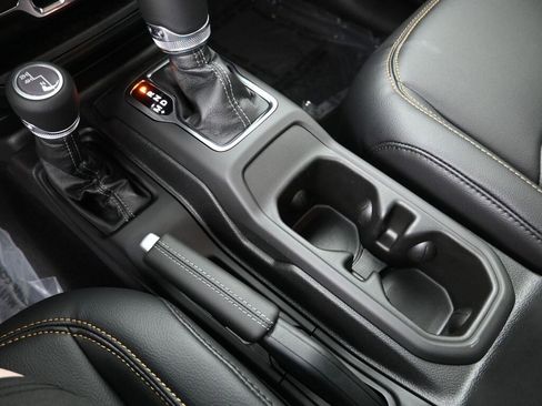 New 2025 Jeep Wrangler Unlimited Sahara w/ Technology Group image 22