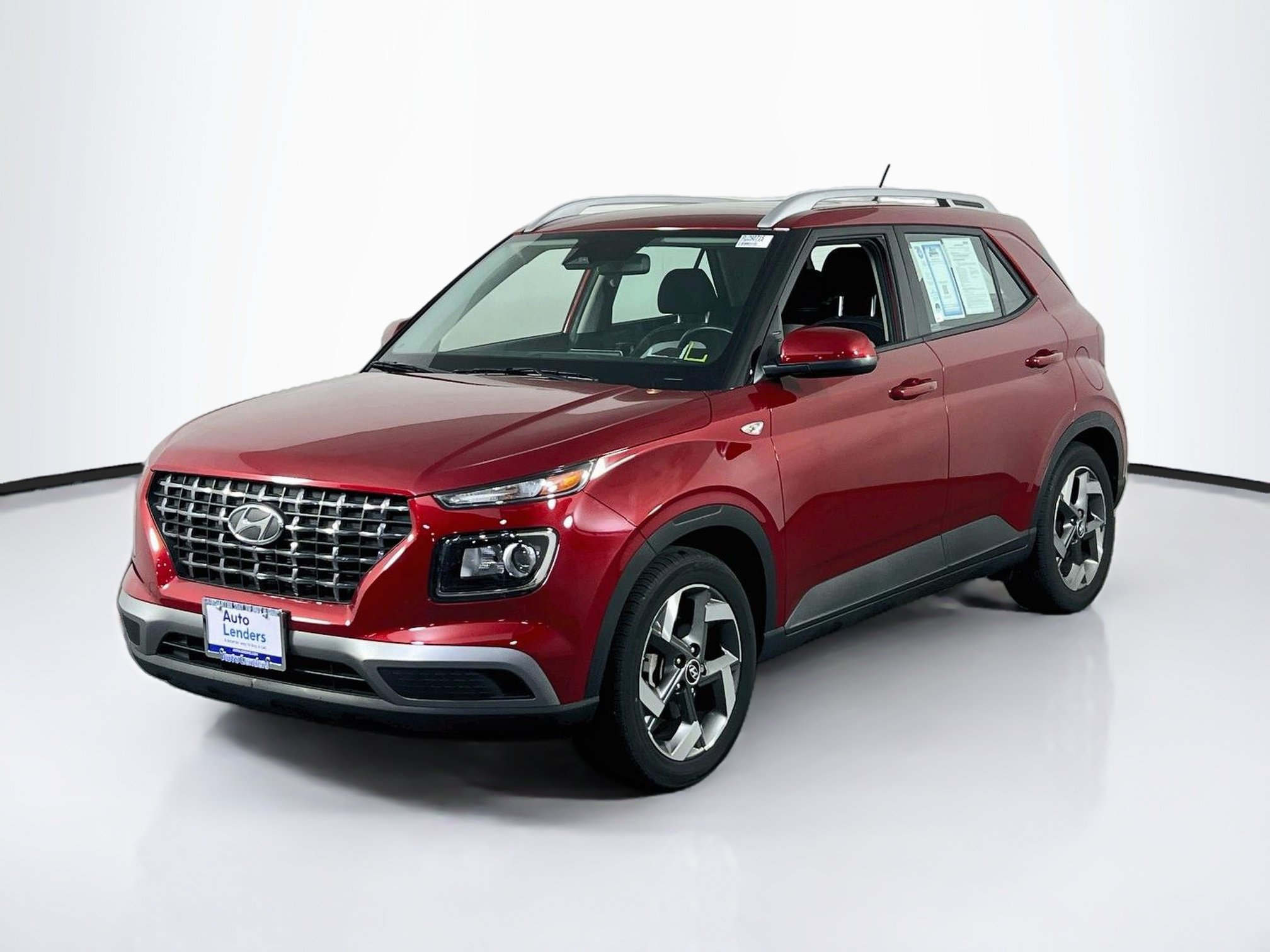 Used 2024 Hyundai Venue SEL FWD image 1
