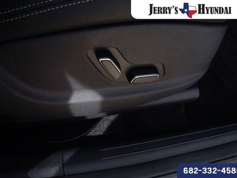 Certified 2026 Genesis GV70 2.5T AWD/4WD image 24