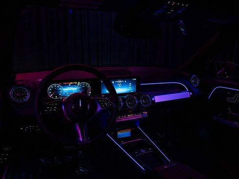 New 2025 Mercedes-Benz GLB 250 image 14