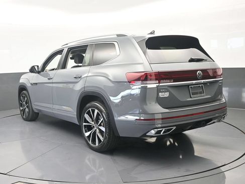 Used 2025 Volkswagen Atlas SEL Premium R-Line AWD/4WD image 4