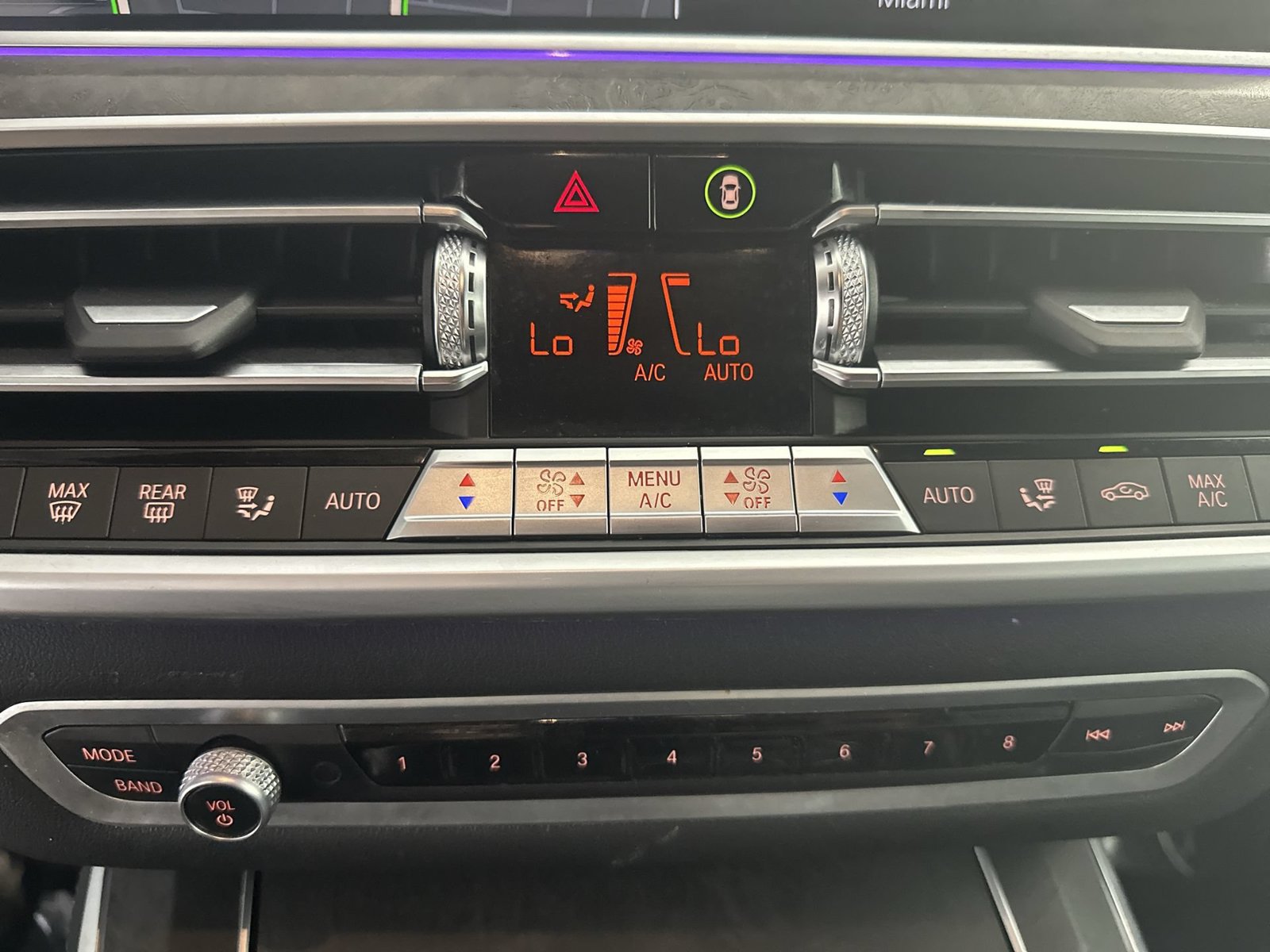 Used 2022 BMW X5 xDrive40i w/ Premium Package AWD/4WD image 19