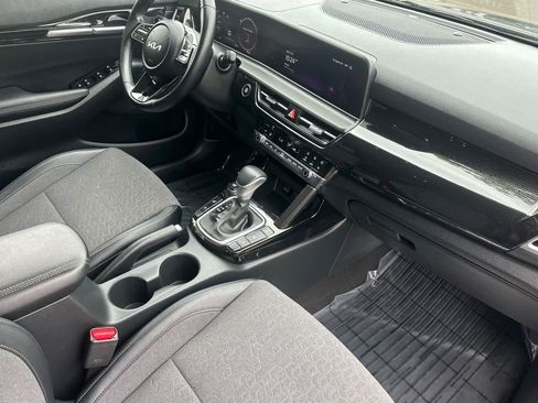 Used 2024 Kia Seltos S AWD/4WD image 16