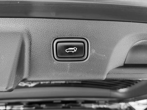 Used 2021 Hyundai Palisade SEL w/ Premium Package AWD/4WD image 12