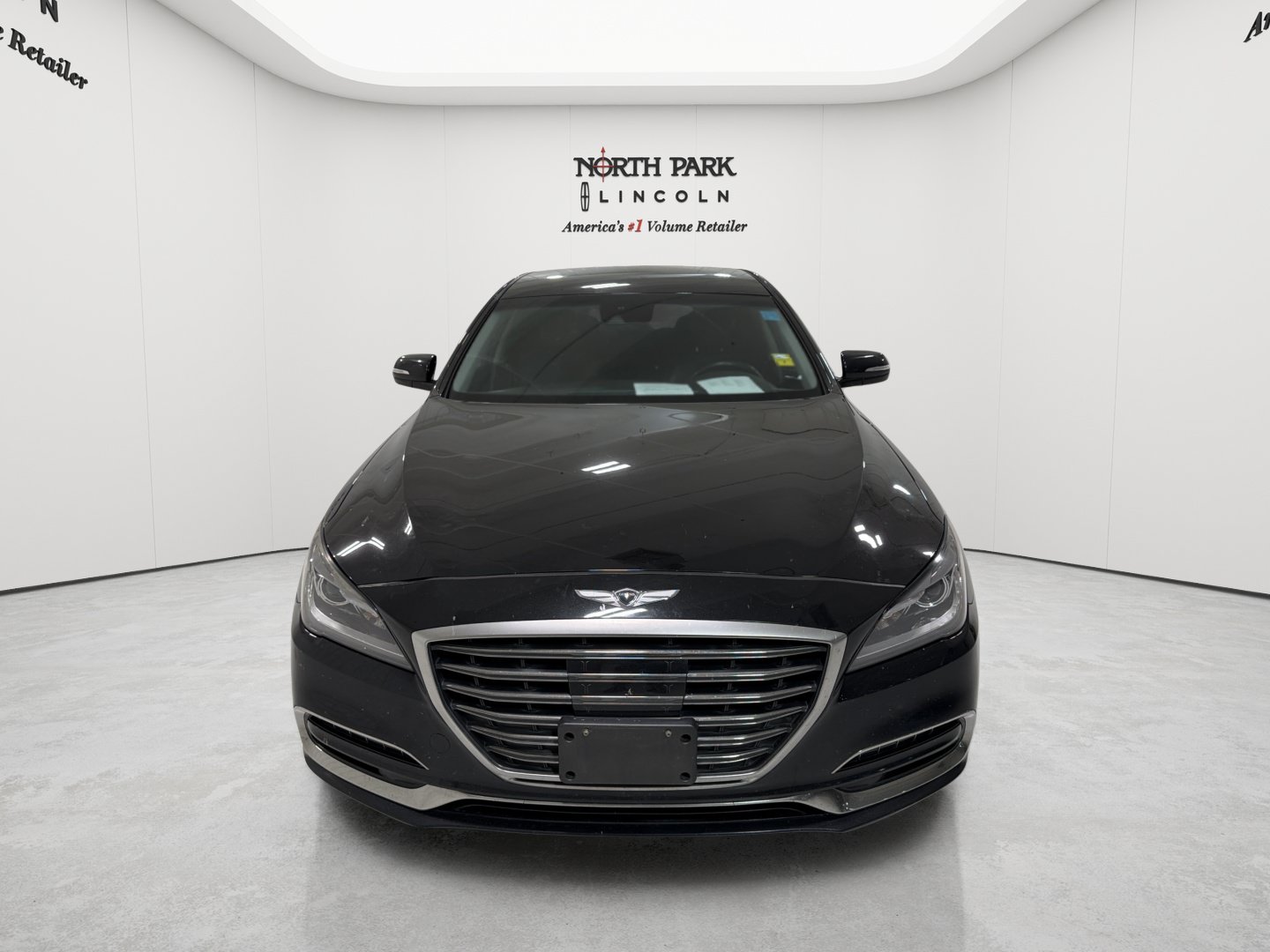 Used 2018 Genesis G80 3.8 RWD image 8