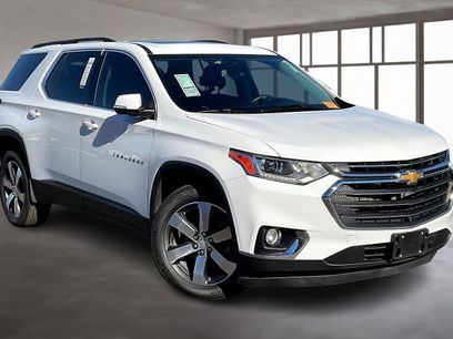 Used 2021 Chevrolet Traverse LT w/ LT Premium Package