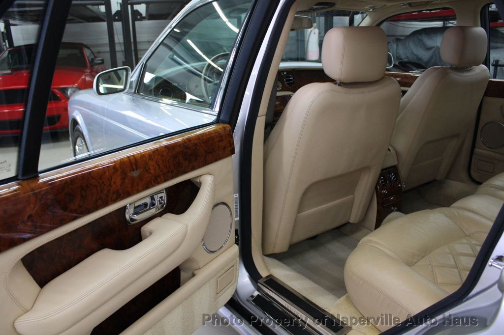 Used 2004 Bentley Arnage T RWD image 37