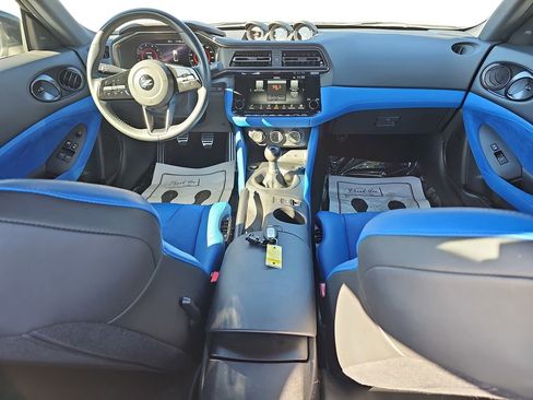 Used 2024 Nissan Z Performance w/ Floor Mat Package image 12