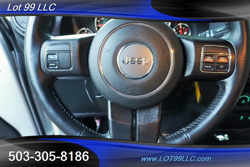 Used 2012 Jeep Wrangler Sport AWD/4WD image 23