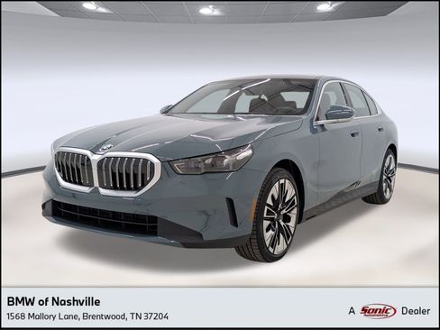 New 2026 BMW 530i w/ Premium Package RWD image 1