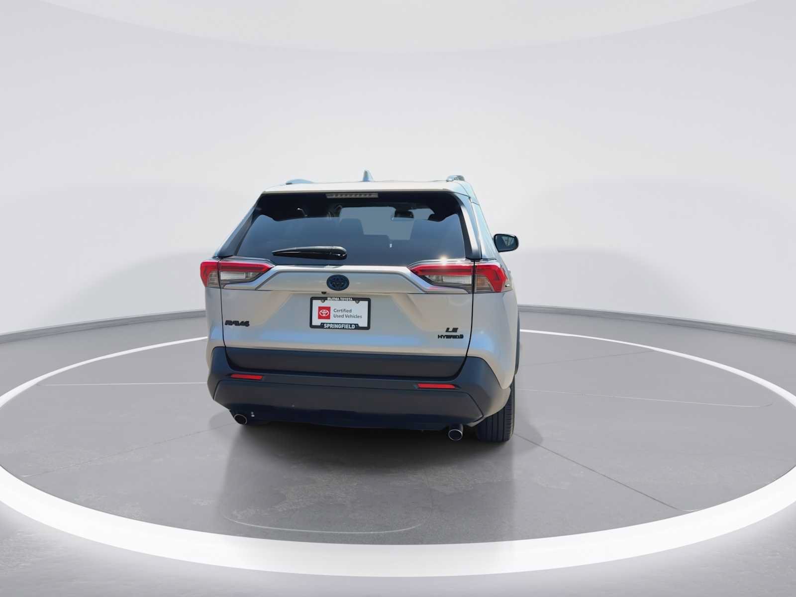 Certified 2021 Toyota RAV4 LE AWD/4WD image 7