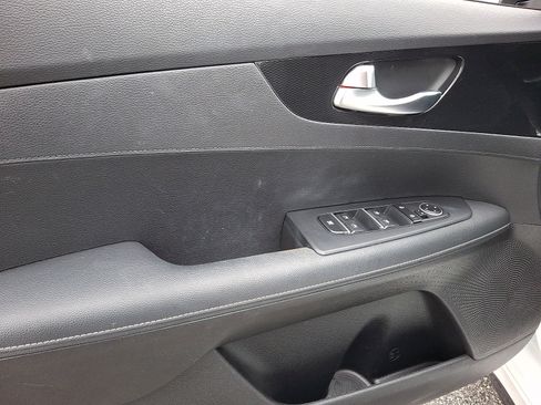 Used 2023 Kia Forte GT-Line image 12