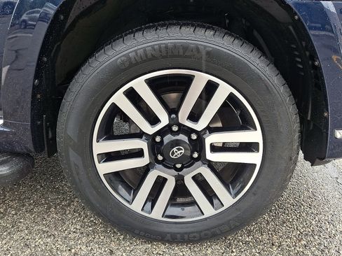 Used 2023 Toyota 4Runner Limited AWD/4WD image 8