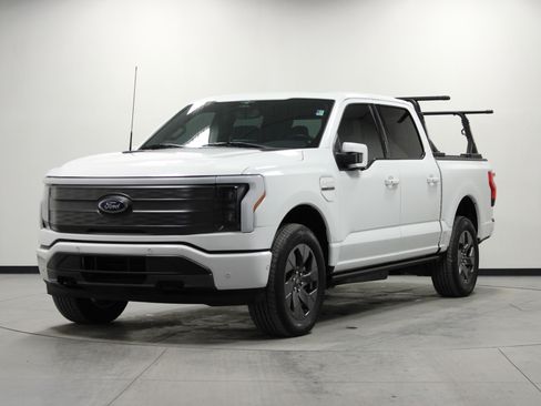 Used 2023 Ford F150 Lightning Lariat w/ Equipment Group 511A High image 8